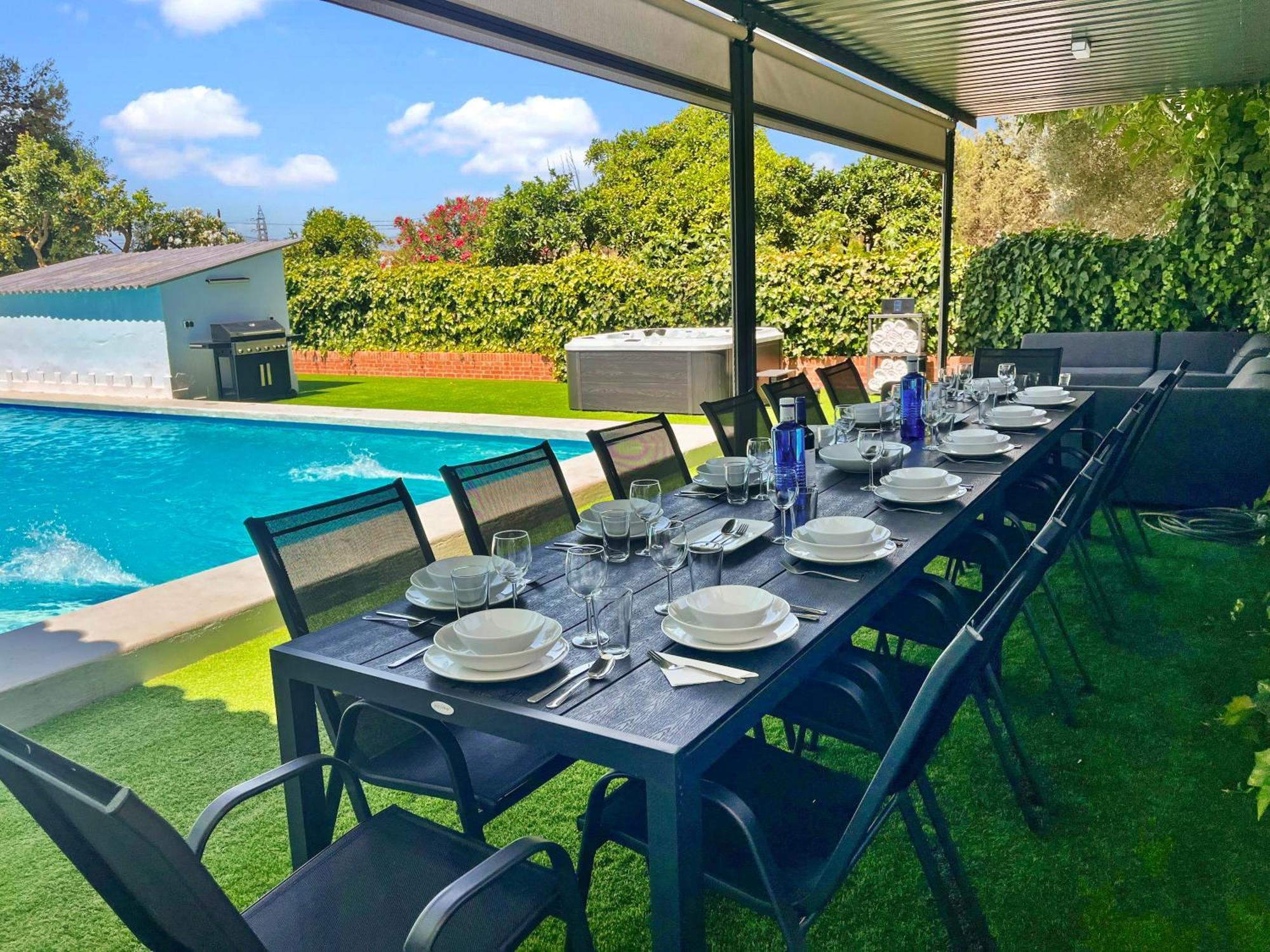Villa San Patricio I Piscina Privada I Jacuzzi Spa I Bbq I Ps5 I Aire Acon I 3000M2 I 5Min-Centro Jerez de la Frontera Luaran gambar