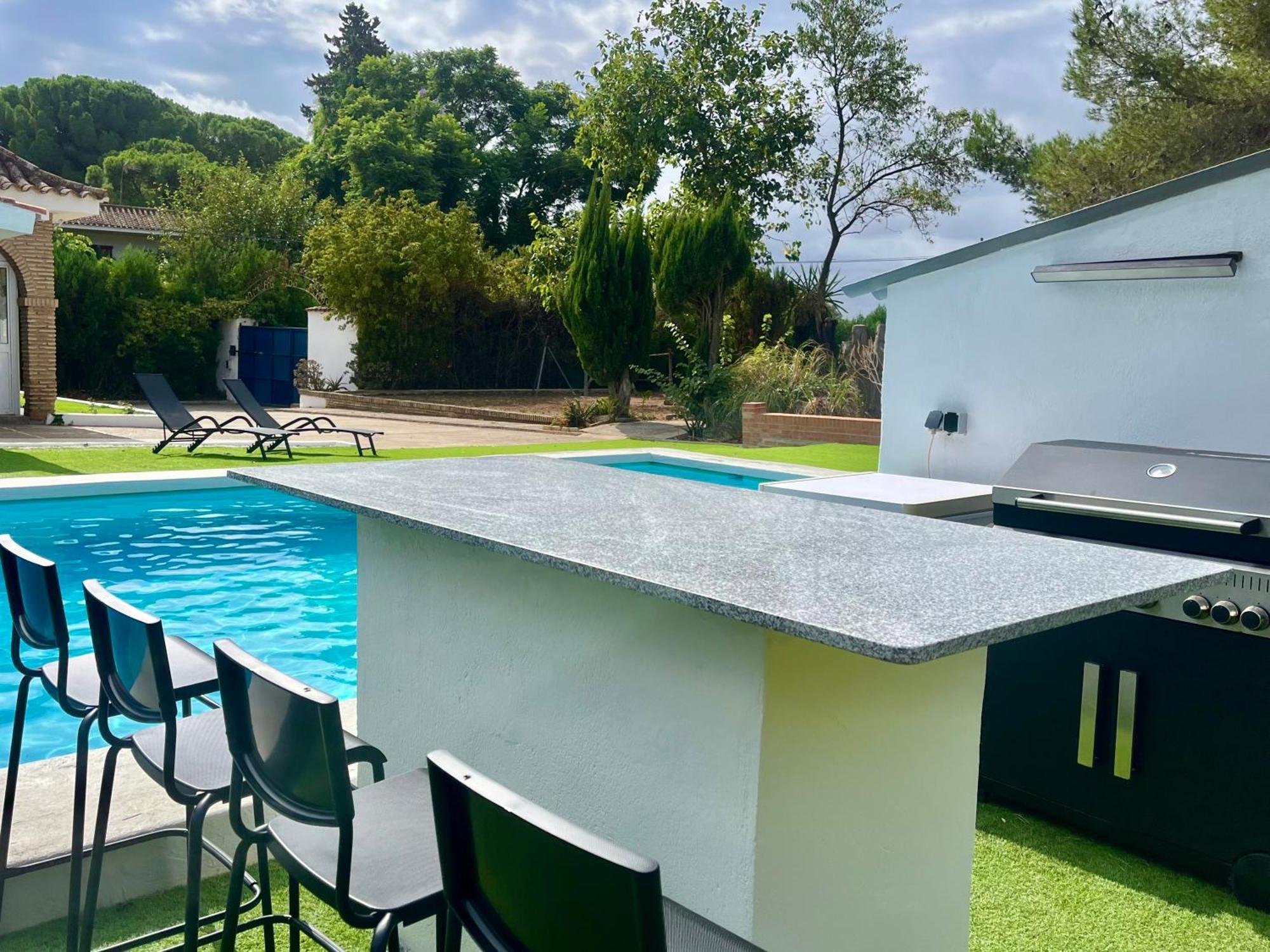 Villa San Patricio I Piscina Privada I Jacuzzi Spa I Bbq I Ps5 I Aire Acon I 3000M2 I 5Min-Centro Jerez de la Frontera Luaran gambar